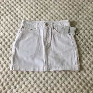 💟NWT White Denim Skirt